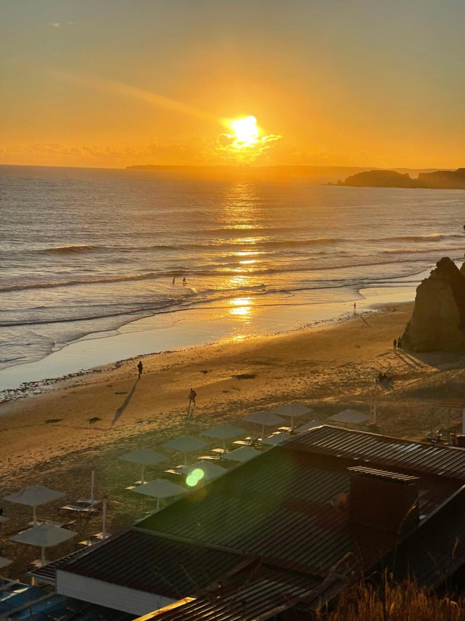 Apartamento Da Avo Te - Em Frente A Praia C Piscina Portimão Eksteriør bilde
